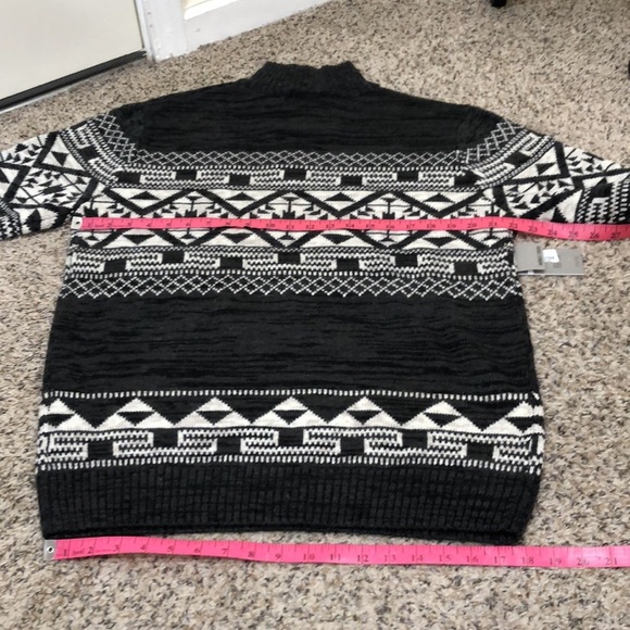 NWT Amongst Others Sweatee Size XL Black Tribal Fairisle - Picture 6 of 8